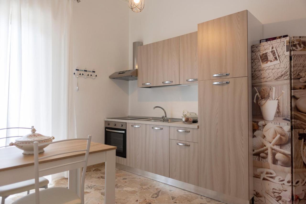 New Sea House Vicino La Spiaggia Del Lungomare Apartment Чефалу Екстериор снимка