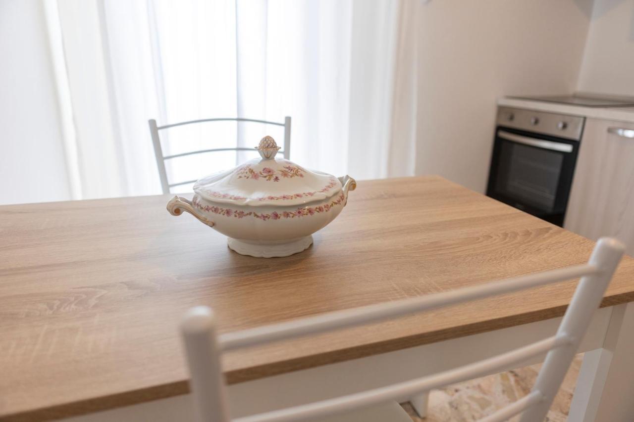 New Sea House Vicino La Spiaggia Del Lungomare Apartment Чефалу Екстериор снимка
