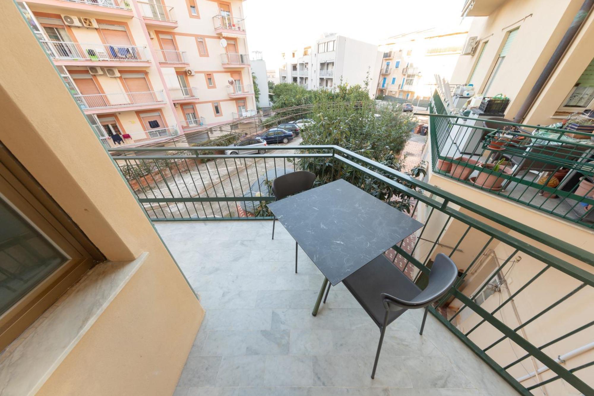 New Sea House Vicino La Spiaggia Del Lungomare Apartment Чефалу Екстериор снимка
