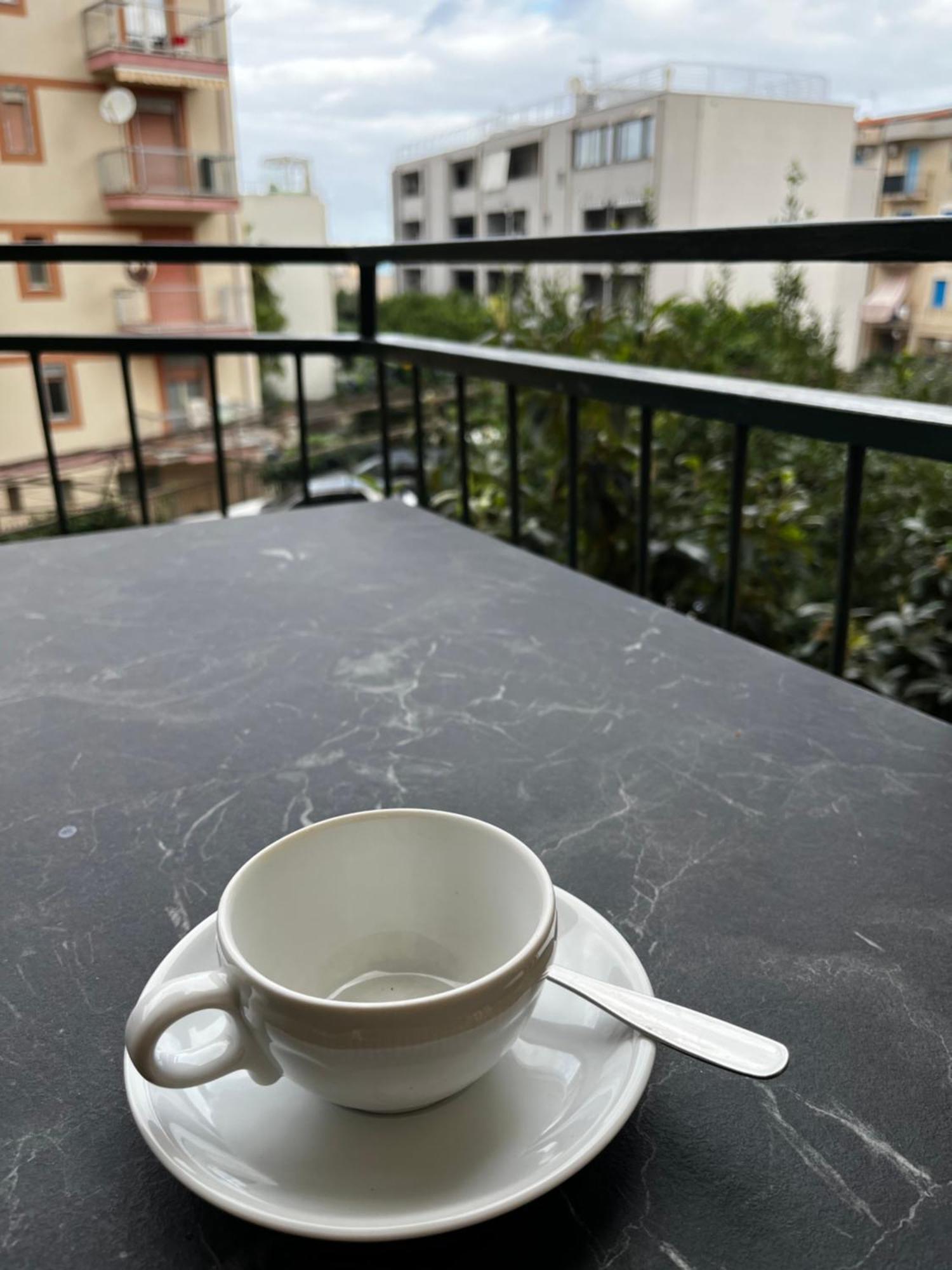 New Sea House Vicino La Spiaggia Del Lungomare Apartment Чефалу Екстериор снимка